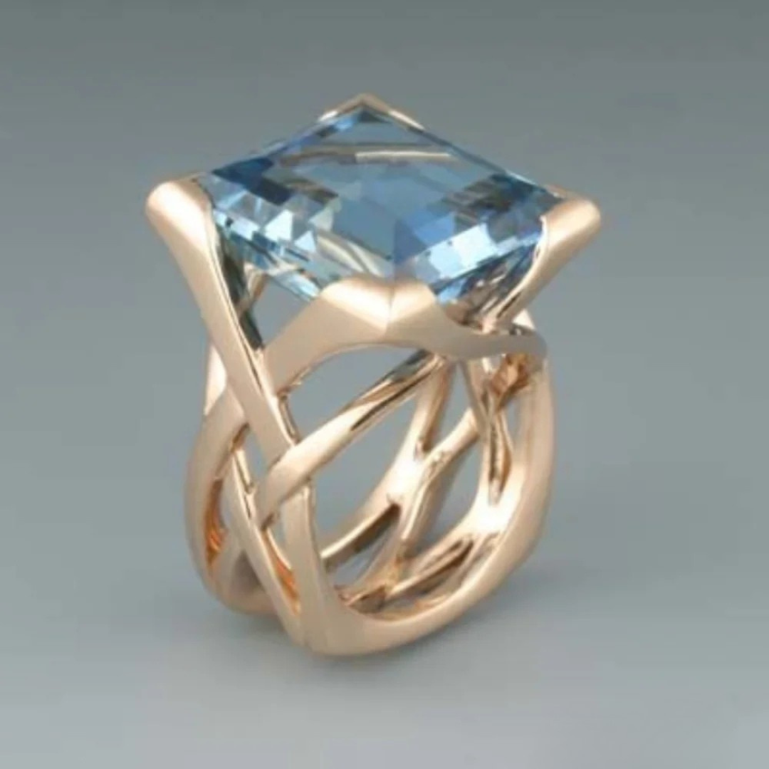 Vintage Ring Rose Gold Blue Zircon