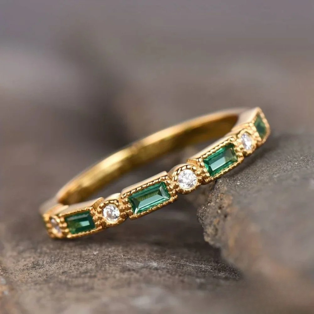 Gold Ring with Vintage Green Inlaid Zircon