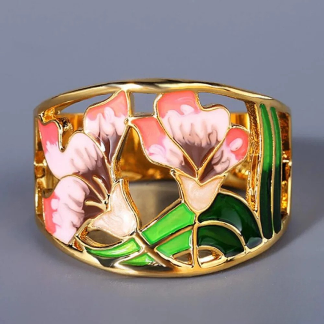 Vintage gold enamel ring with flowers
