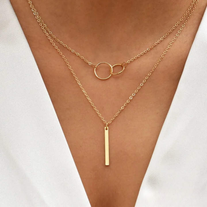 Vintage gold double circle pendant necklace
