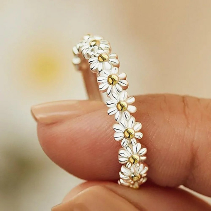 Adjustable Silver Margriet Ring Hand-Enameled
