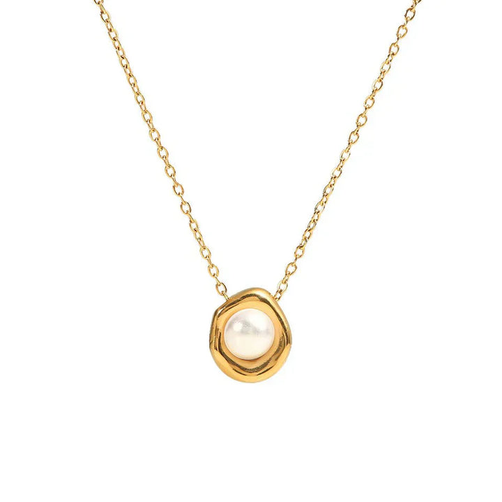 Gold Saltwater Pearl Necklace