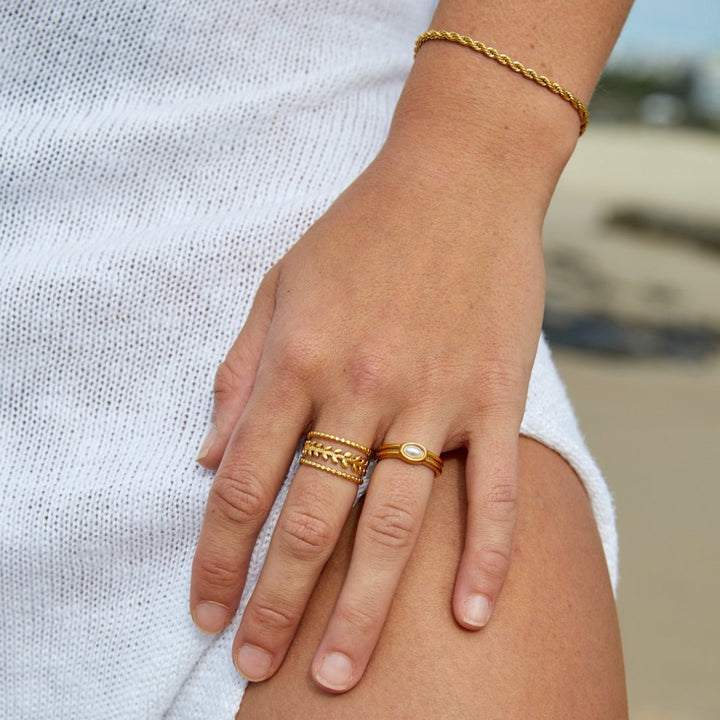 Chic Twisted Gold Bracelet